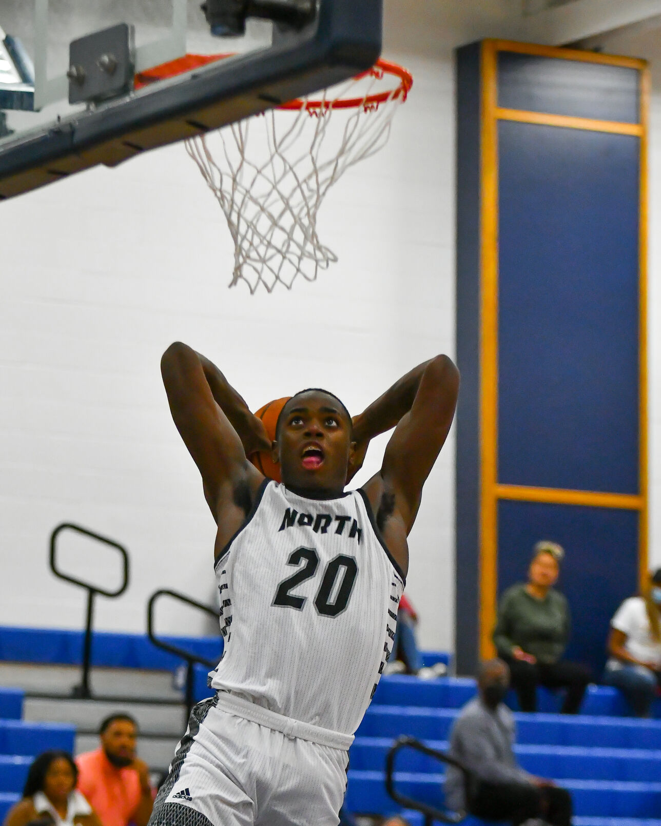 Horn, North Mesquite, Mesquite head into thick of 106A boys basketball