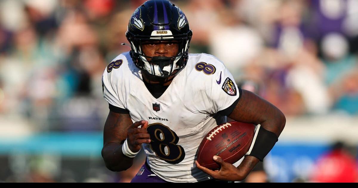 Baltimore Ravens QB Lamar Jackson seeks trade; coach expects him to stay 