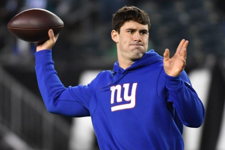 Giants QB Daniel Jones loved Panthers growing up in Charlotte