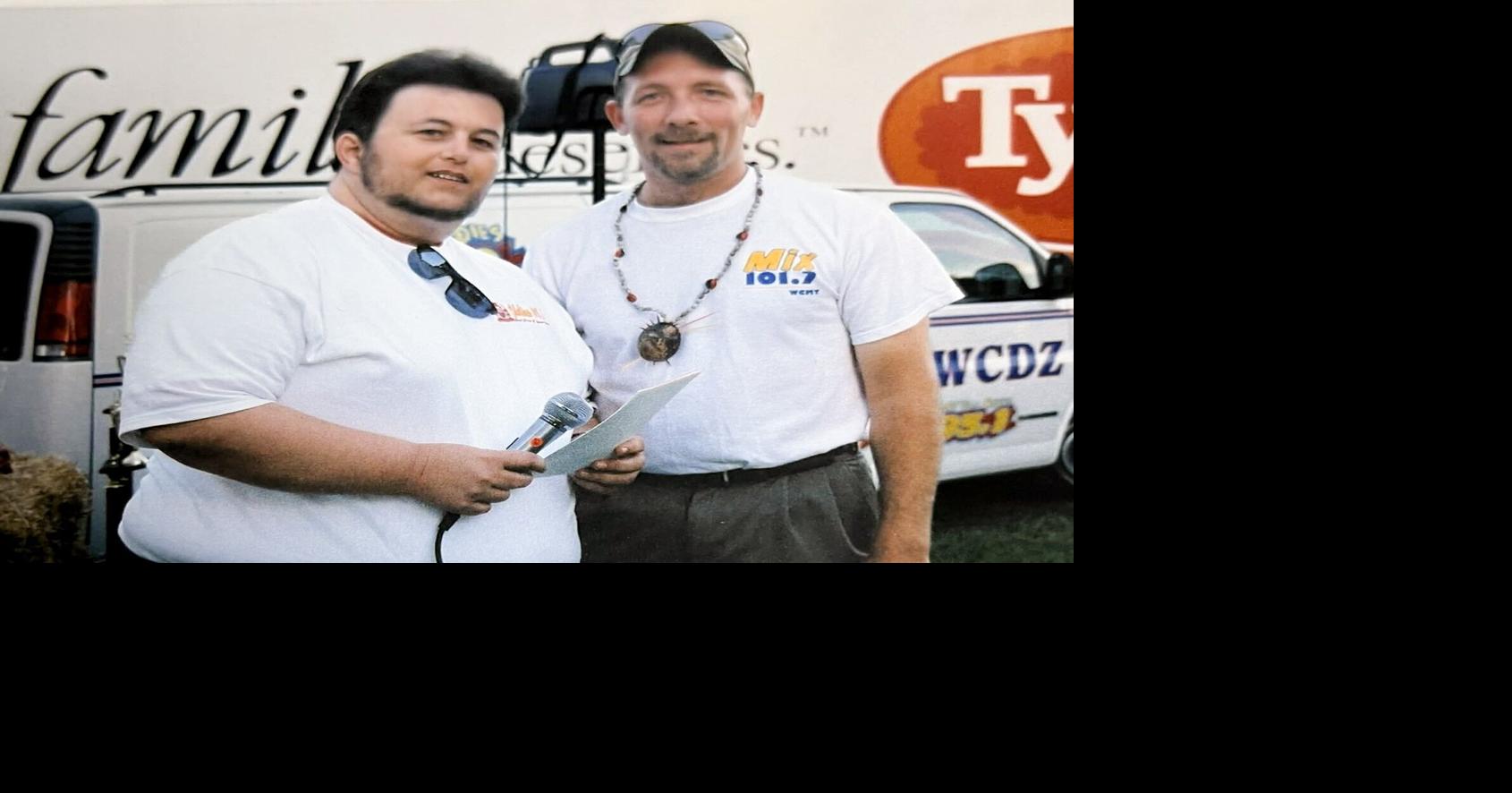 Scholarship honors late radio personality Stewart Byars