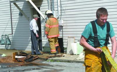 Firefighters extinguish small fire at downtown building | News ...