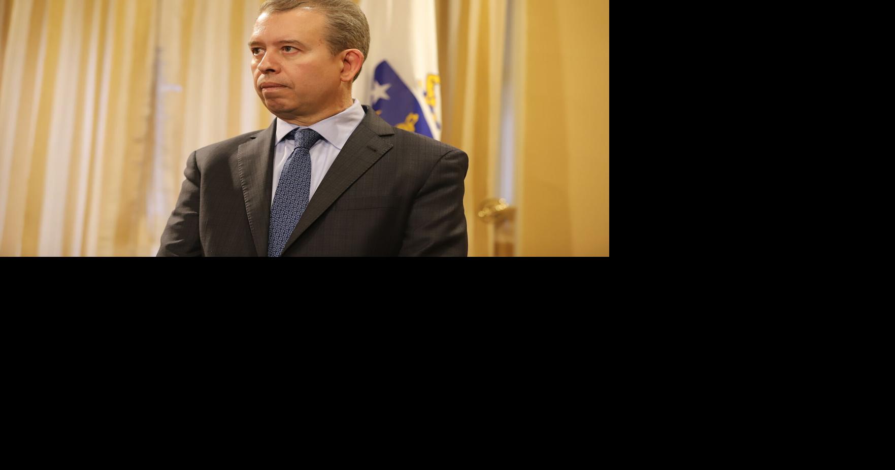 Council urges long runway to introduce new graduation standards