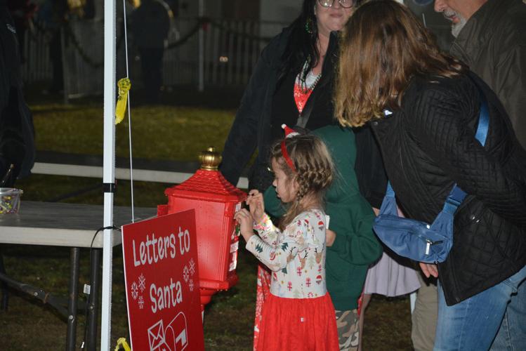 2023 Oak Island Christmas Tree Lighting Photo & Video