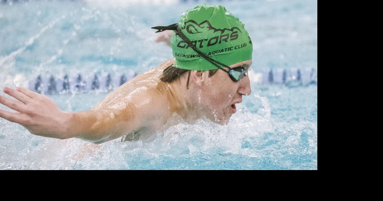 Gators swim team battles Sea Devils | Sports | stateportpilot.com