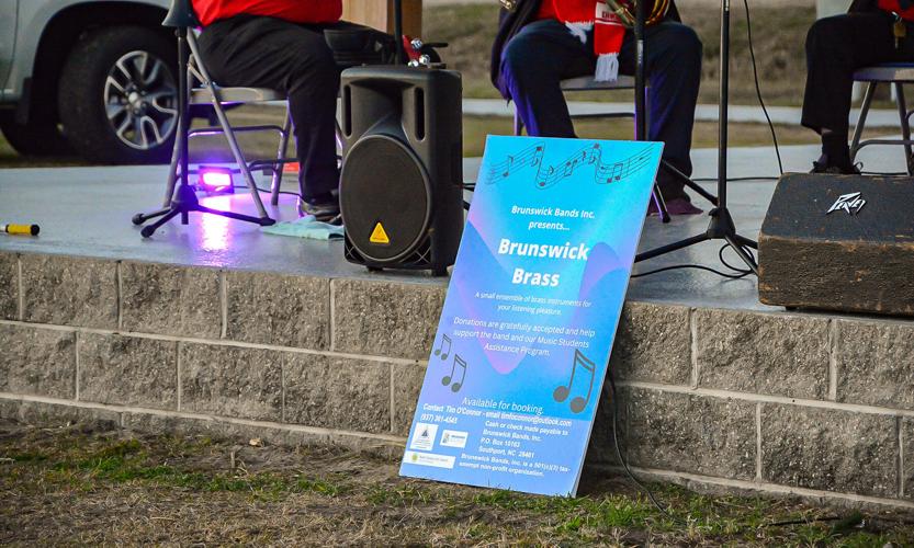 2022 Oak Island Christmas Tree Lighting Photo Gallery Photo & Video