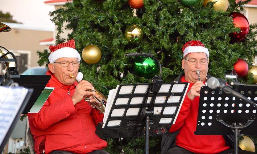 2022 Oak Island Christmas Tree Lighting Photo Gallery Photo & Video