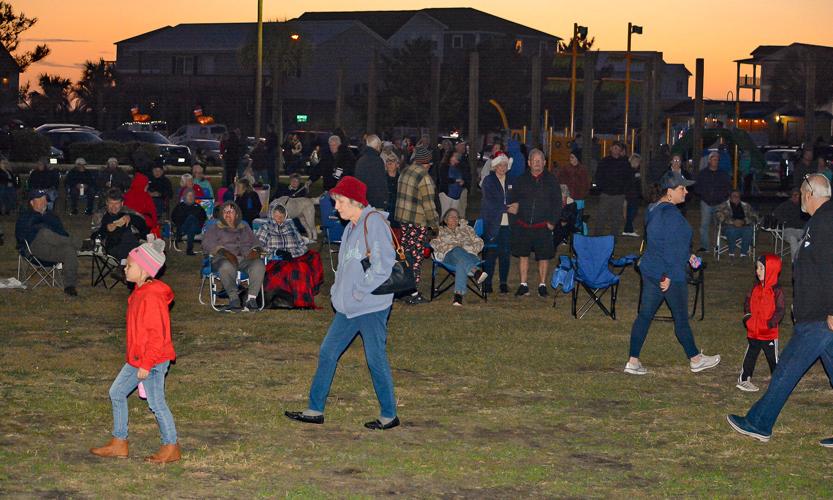 2022 Oak Island Christmas Tree Lighting Photo Gallery Photo & Video