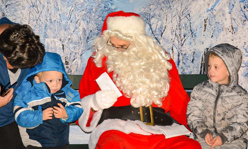 2022 Oak Island Christmas Tree Lighting Photo Gallery Photo & Video