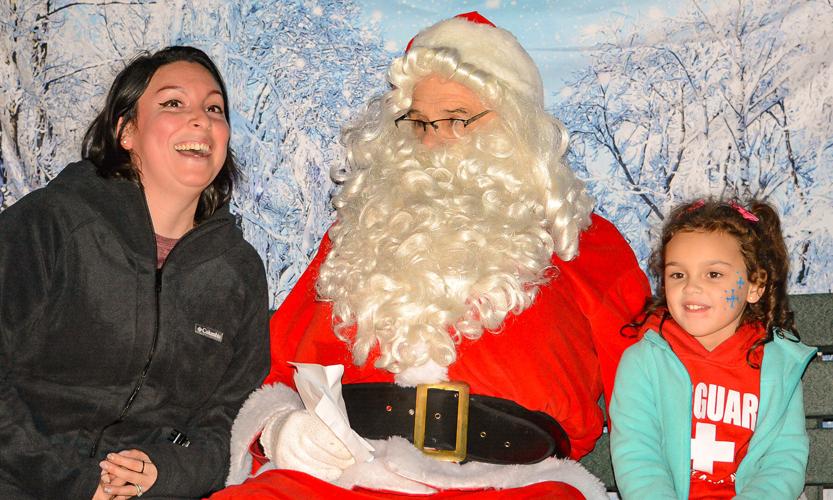 2022 Oak Island Christmas Tree Lighting Photo Gallery Photo & Video