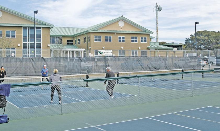 Oak Island pickleball courts score some upgrades Community Focus