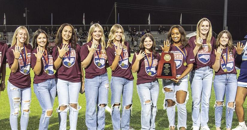 State softball champions receive rings | Sports | stateportpilot.com