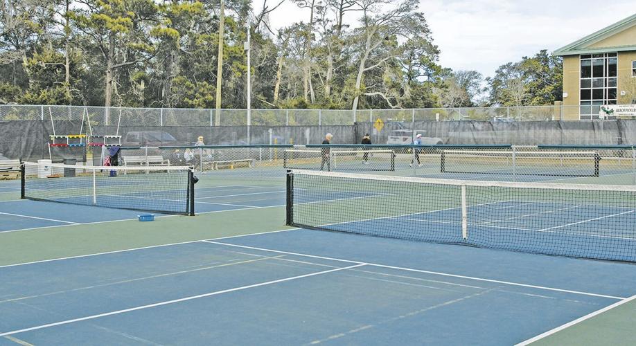 Oak Island pickleball courts score some upgrades Community Focus