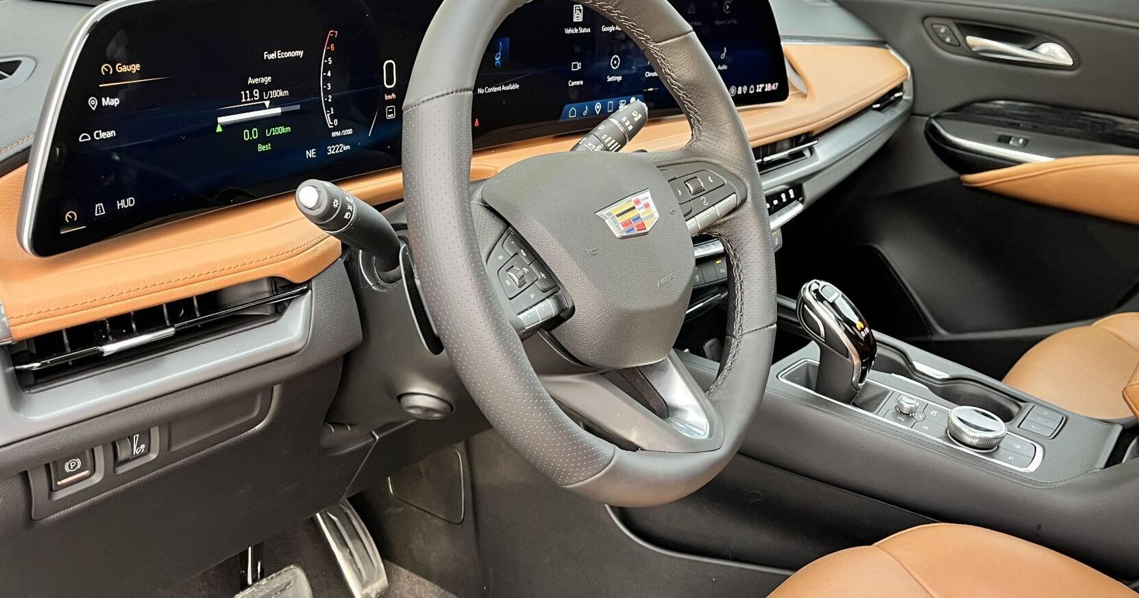 2024 Cadillac XT4's refresh boasts a huge screen for driver - Vimarsana News