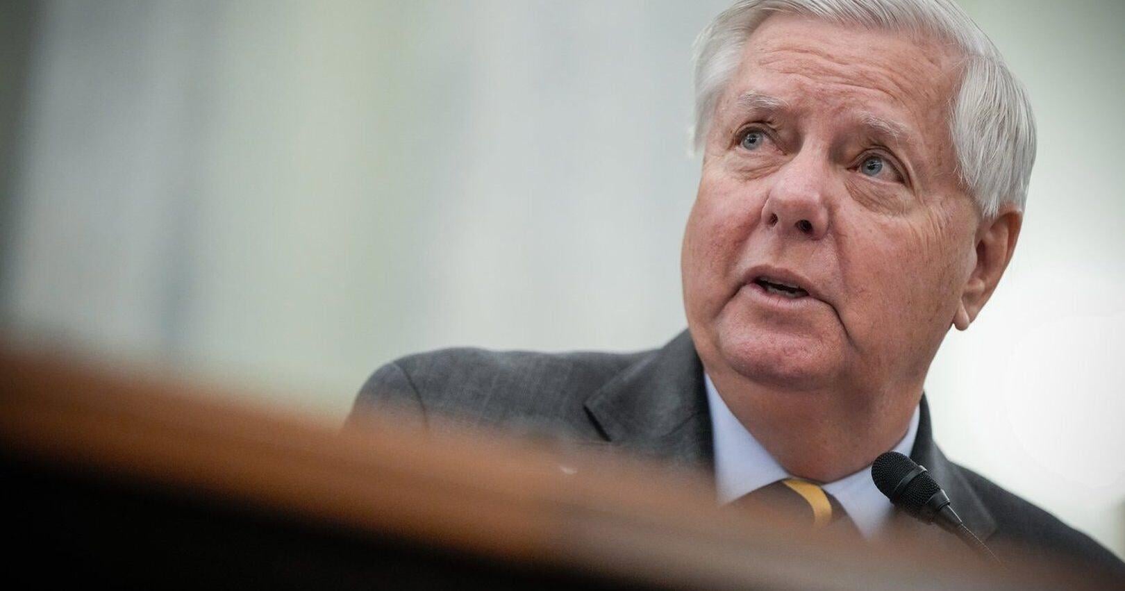 Senate passes sweeping Russia sanctions bill negotiated by the late Sen . Lindsey Graham