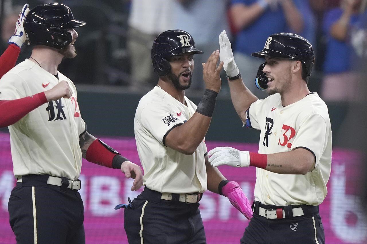 Astros open in-state showdown of AL West leaders with a 5-3