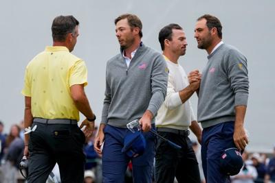 Presidents Cup capsules of foursomes matches at Medinah