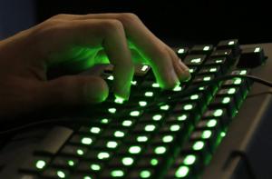 Over half of Canadians report behaviours that increase fraud vulnerability: survey