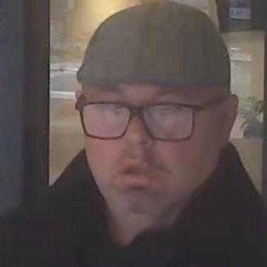 Niagara police searching for a suspect in bank robbery - Vimarsana News