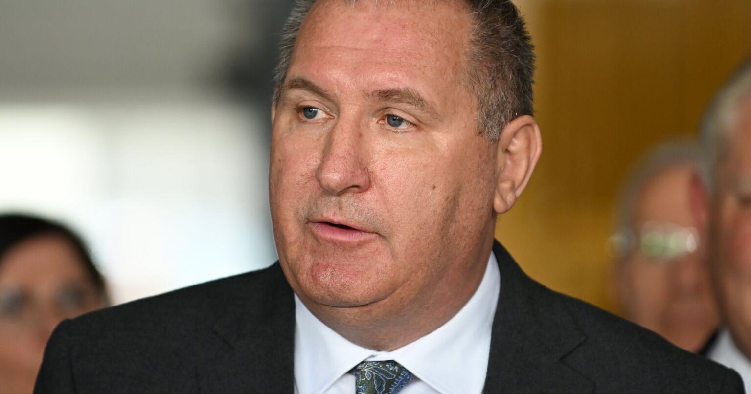Mayor blasts Niagara Region CAO over water services report