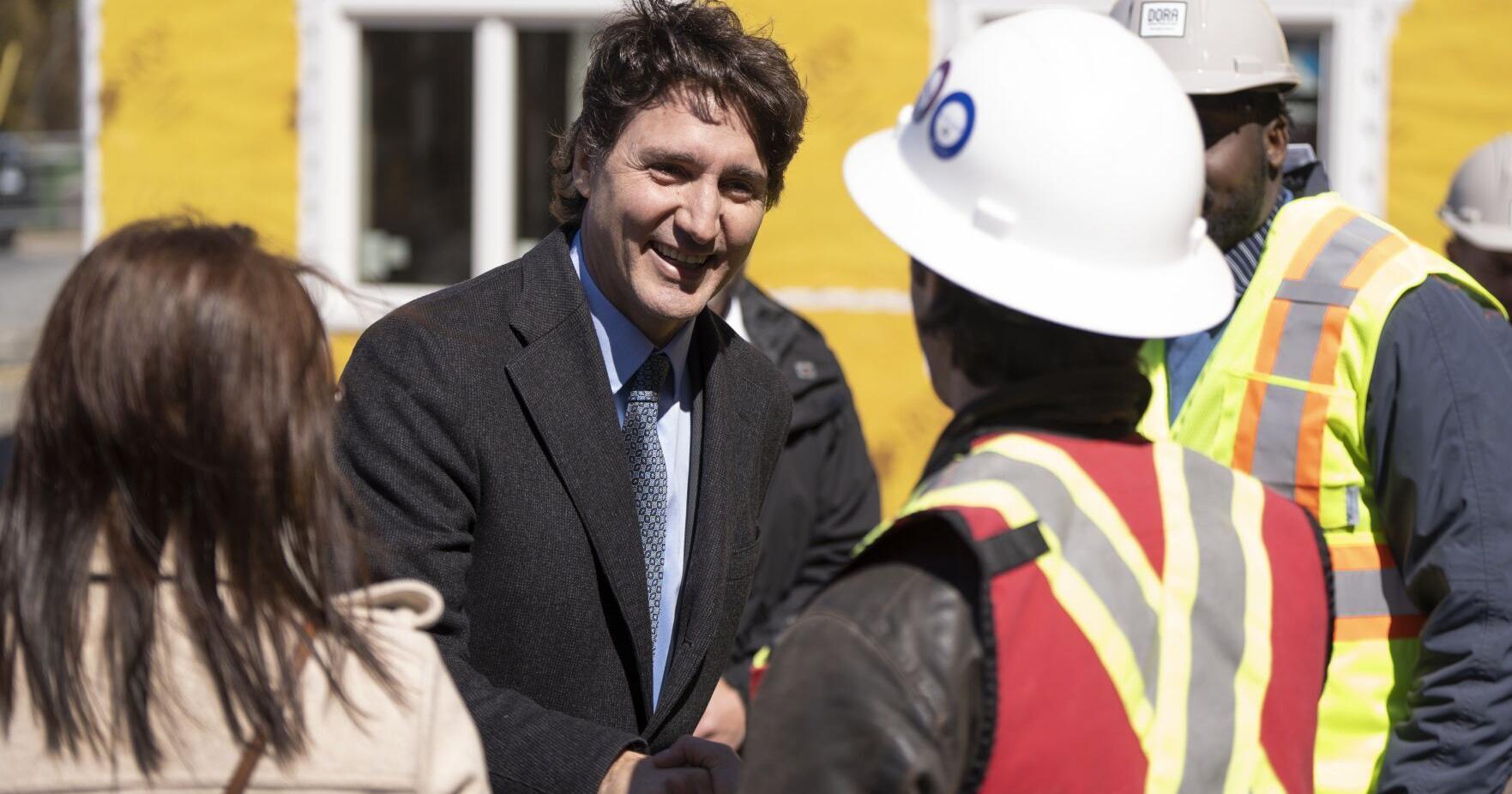 Justin Trudeau needs a carbon levy first ministers' meeting - Vimarsana News