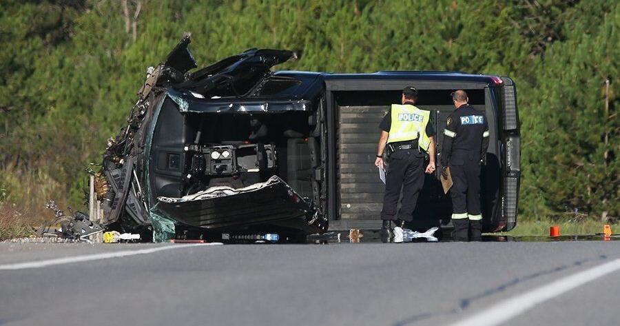 Welland crash requires extrication of two people