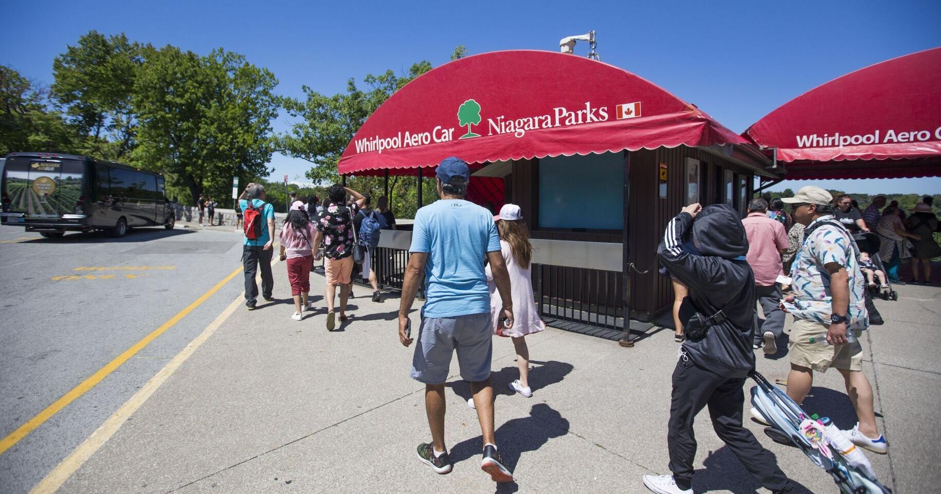 Potential border, Niagara Parks strikes threatening tourism - Vimarsana News