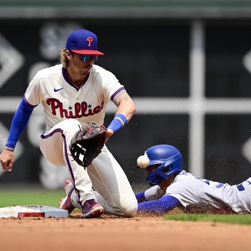 Trea Turner hits 2 of the Phillies' 5 home runs in a 12-3, come