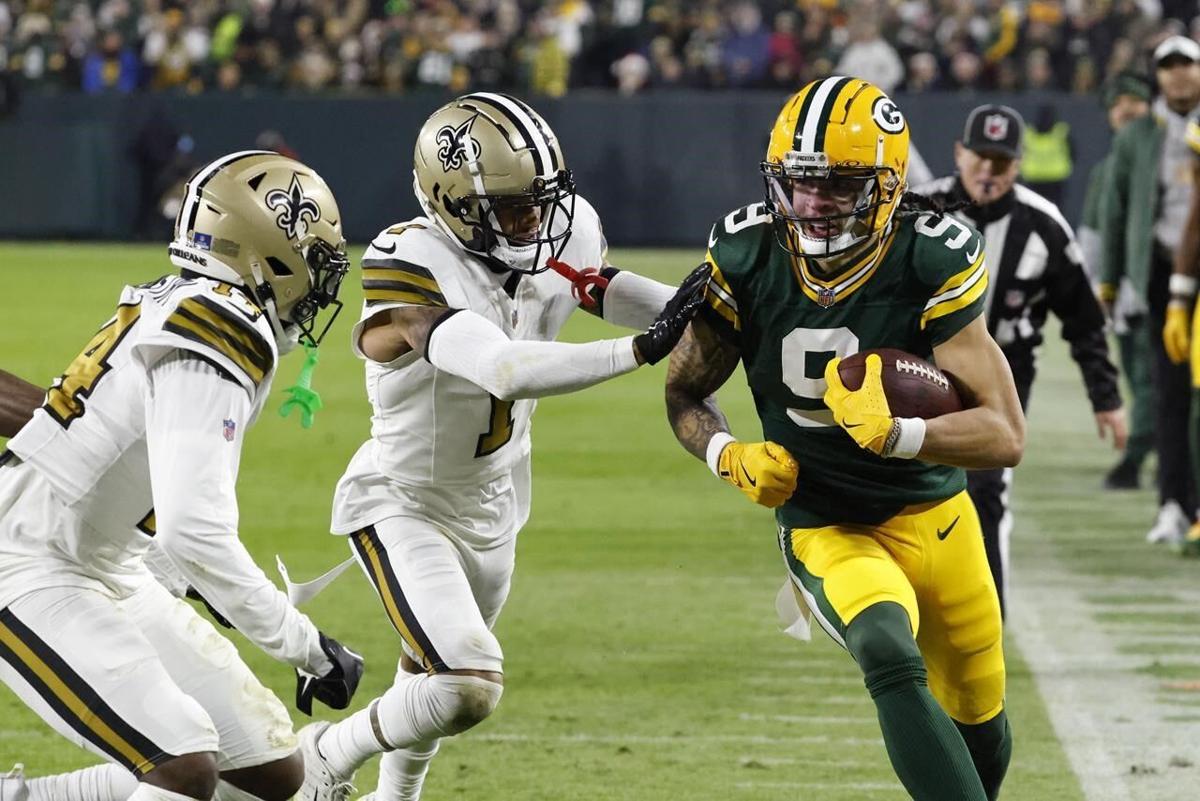Packers WR Christian Watson leaves with knee injury. QB Jordan Love also  hurt in game against Bears