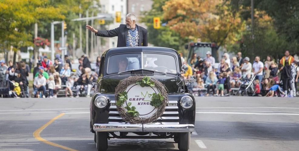 Niagara Grape and Wine Festival Grand Parade in pictures