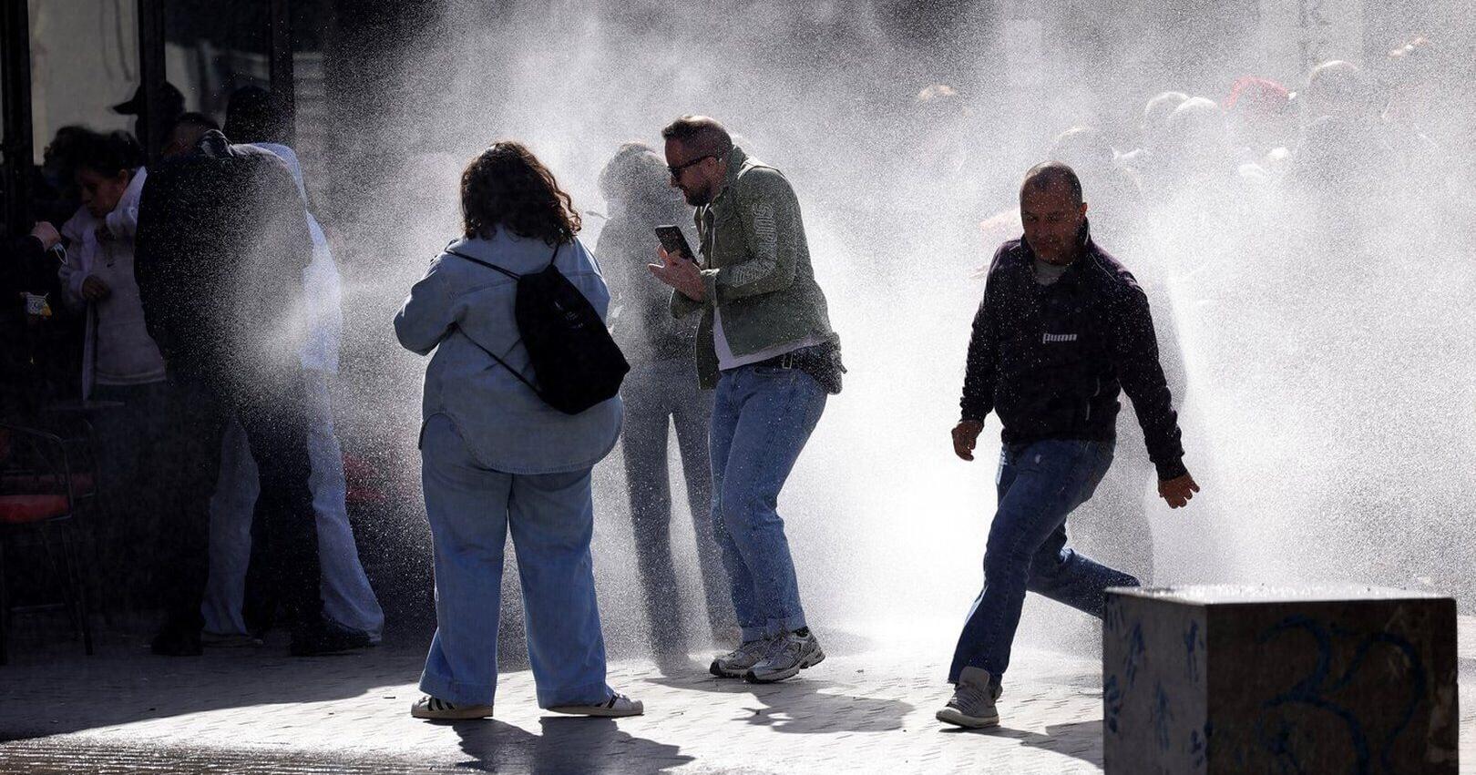 Riots in Tirana enter a fifth day as Albania anti - government protests escalate