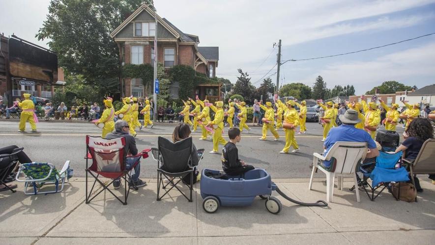 Niagara Grape and Wine Festival Grand Parade in pictures