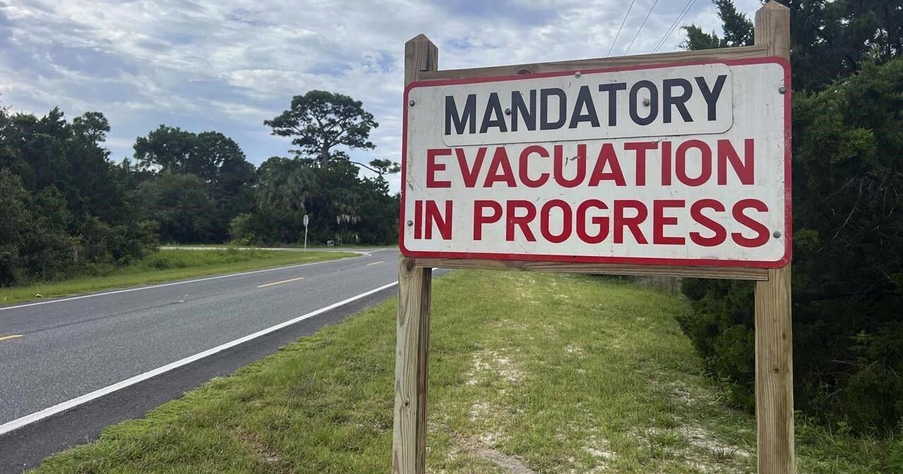 Hurricane Idalia unleashes fury on Florida and Georgia, swamping wide stretch of coast - Vimarsana News