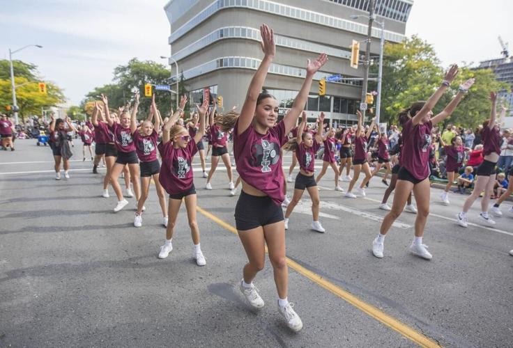 Niagara Grape and Wine Festival Grand Parade in pictures