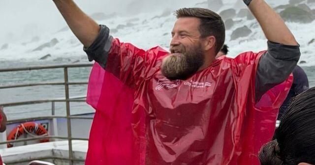 Former Bills complete cross-border pass at Niagara Falls