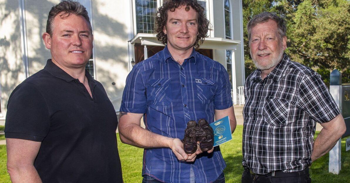 Bronze shoes link Niagara to global Irish famine trail - Vimarsana News