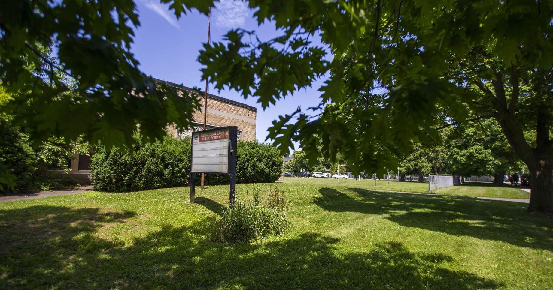 NOTL councillors approve Parliament Oak hotel proposal - Vimarsana News