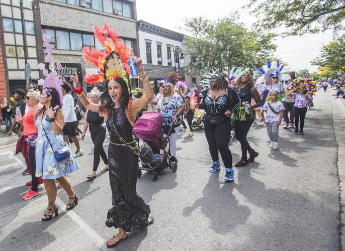 Niagara Grape and Wine Festival Grand Parade in pictures