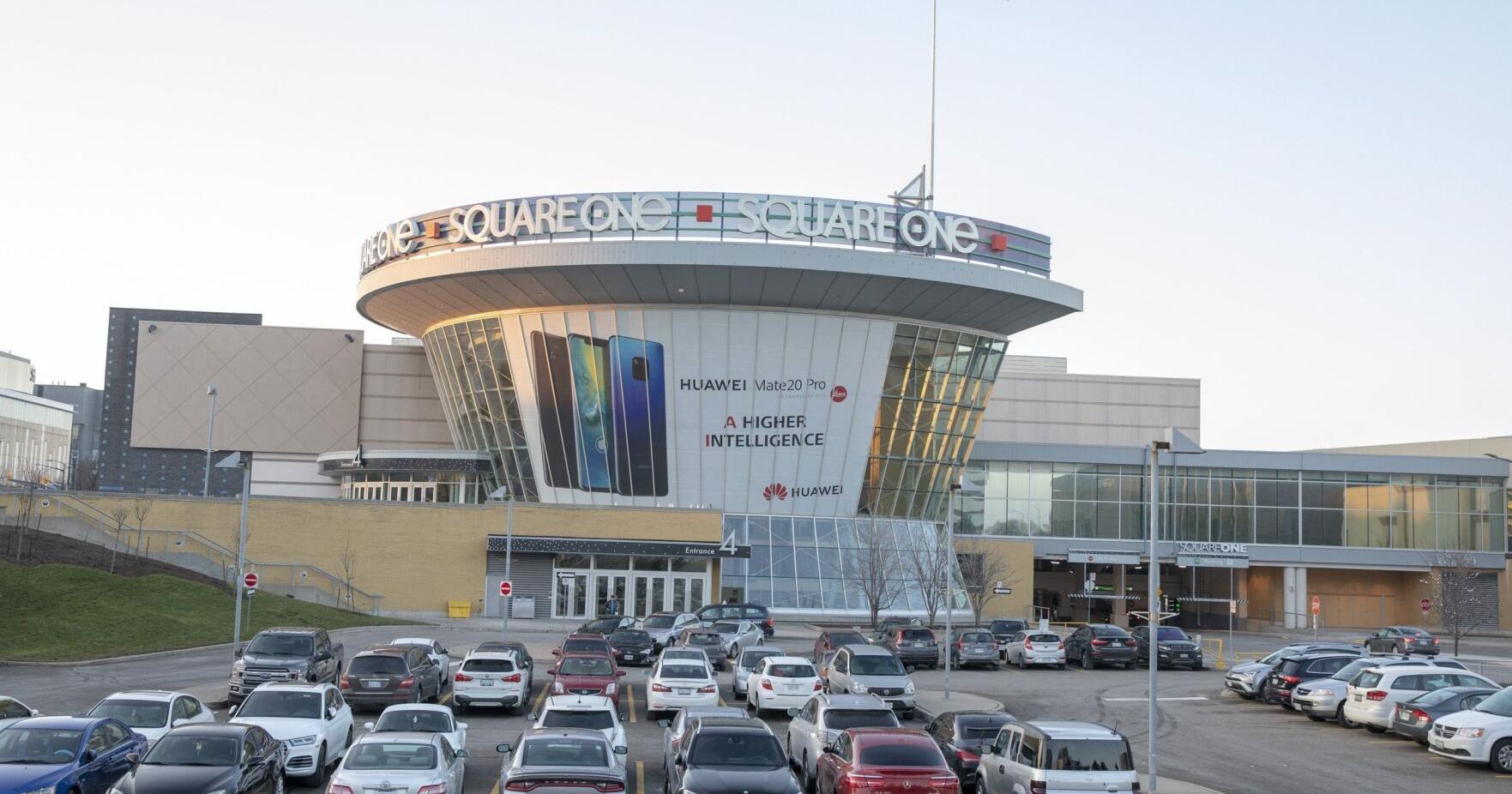 What major malls in south Ontario are open Victoria Day? - Vimarsana News