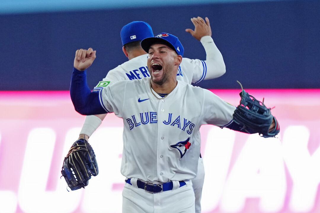 Biggio's plunk lifts Blue Jays over Phillies 2-1; Romano earns 29th save in  return 