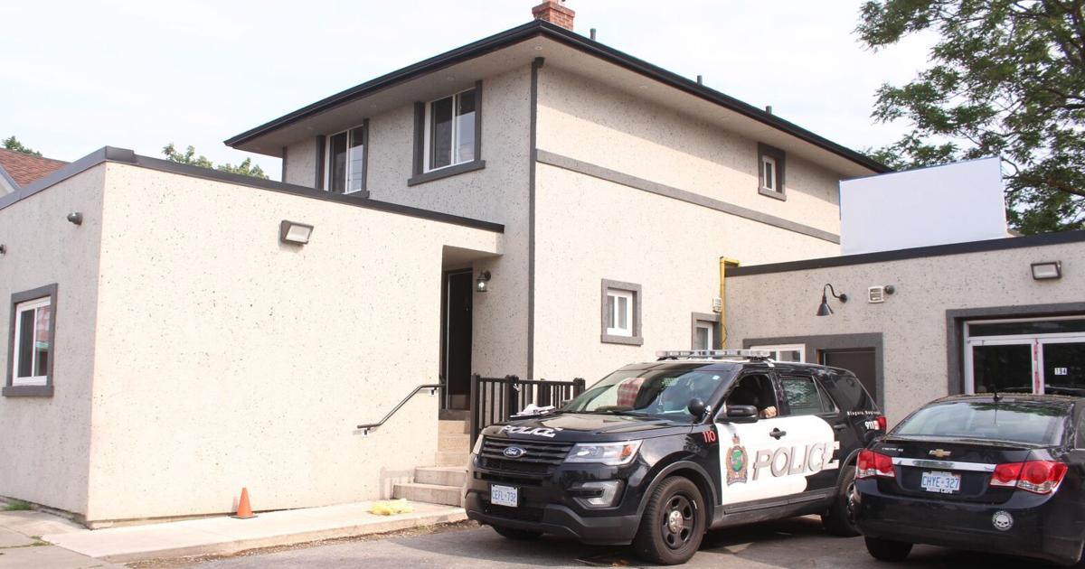 Man on trial for Chatwin murder offered to help police solve crime, jury hears