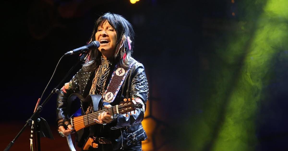 Artistic producer for Niagara's Celebration of Nations calls on Junos to rescind Buffy Sainte-Marie's awards - Vimarsana News