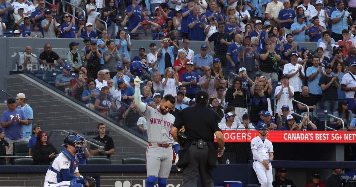 An emotional Bo Bichette gets a proper goodbye from Blue Jays fans. ’‘I … gave it everything I had’