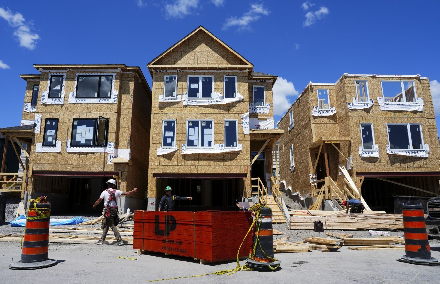 Ontario new home sales jump after HST cut; OHBA CEO says 'I'm very, very happy with these numbers' as analysts cite tax break