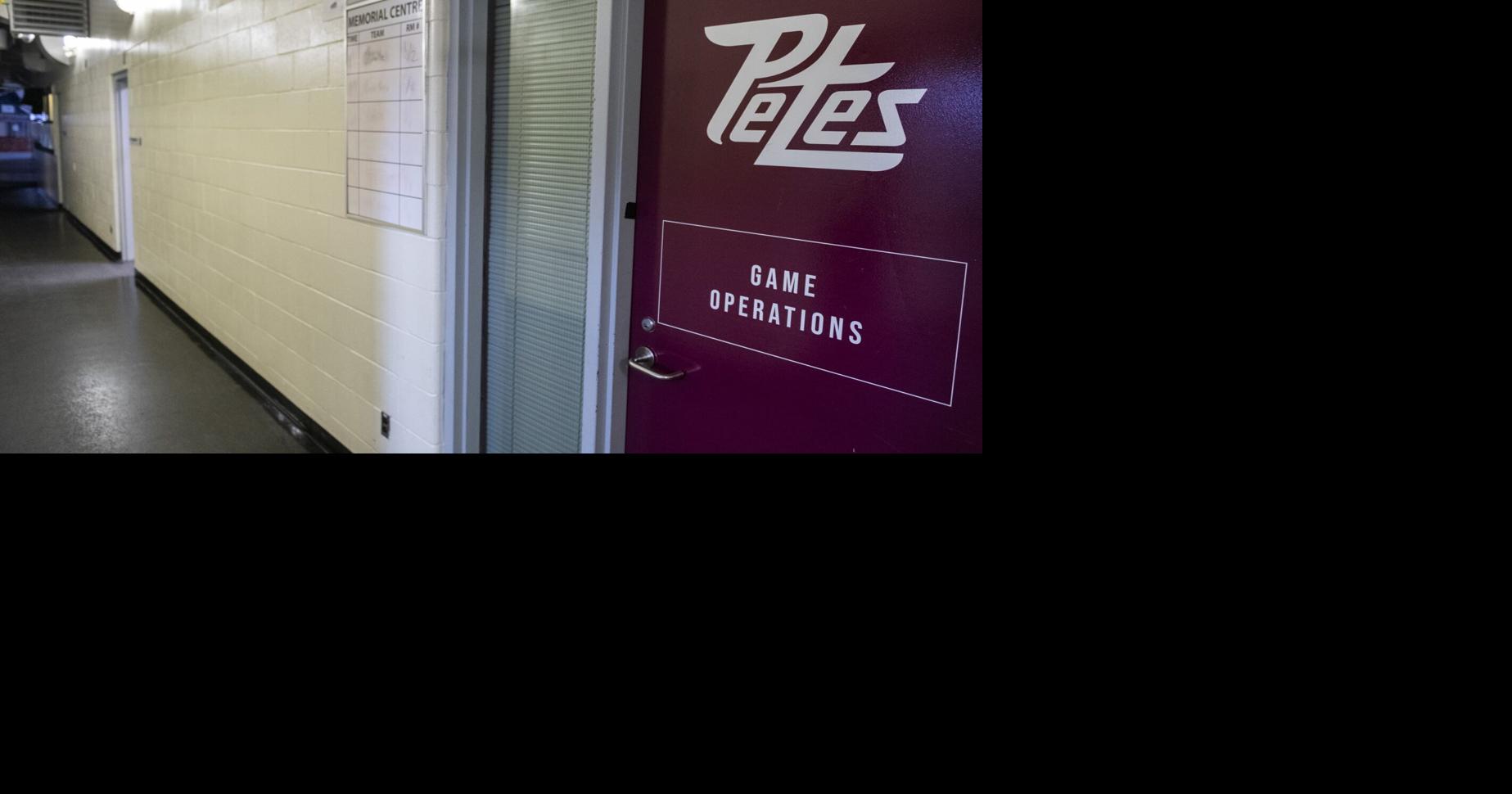 Witness testifies she reported alleged sexual relationship to Petes