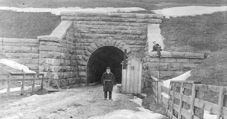Yesterday and Today: The long lost St. Davids Road tunnel