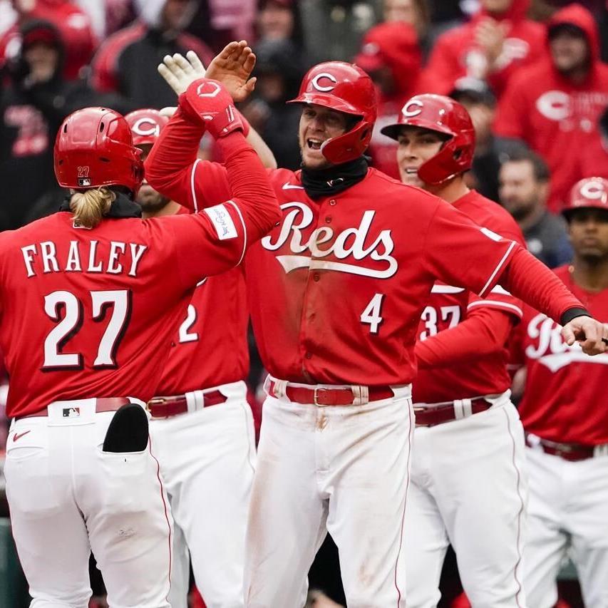 Reds bounce back from meltdown, rally past Pirates 4-2 in Votto's possible  home finale