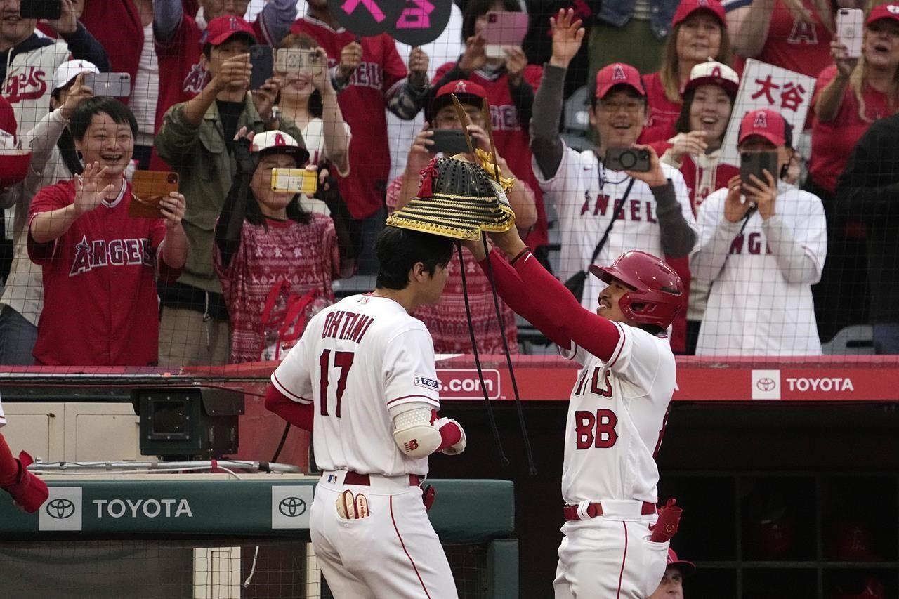 Detmers takes no-hitter into 8th inning, Ohtani hits 42nd homer as Angels  beat Rangers 2-0