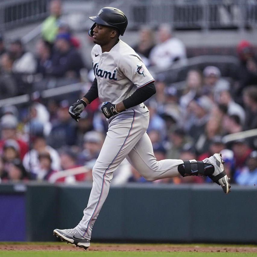 Castellanos slugs 2-run homer in 9th inning as Phillies rally to beat the  Marlins 3-1