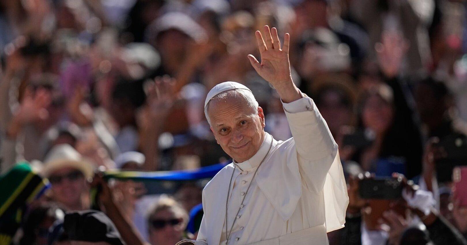 Pope praises US radio and TV preacher Fulton Sheen as an inspiration ahead of his beatification