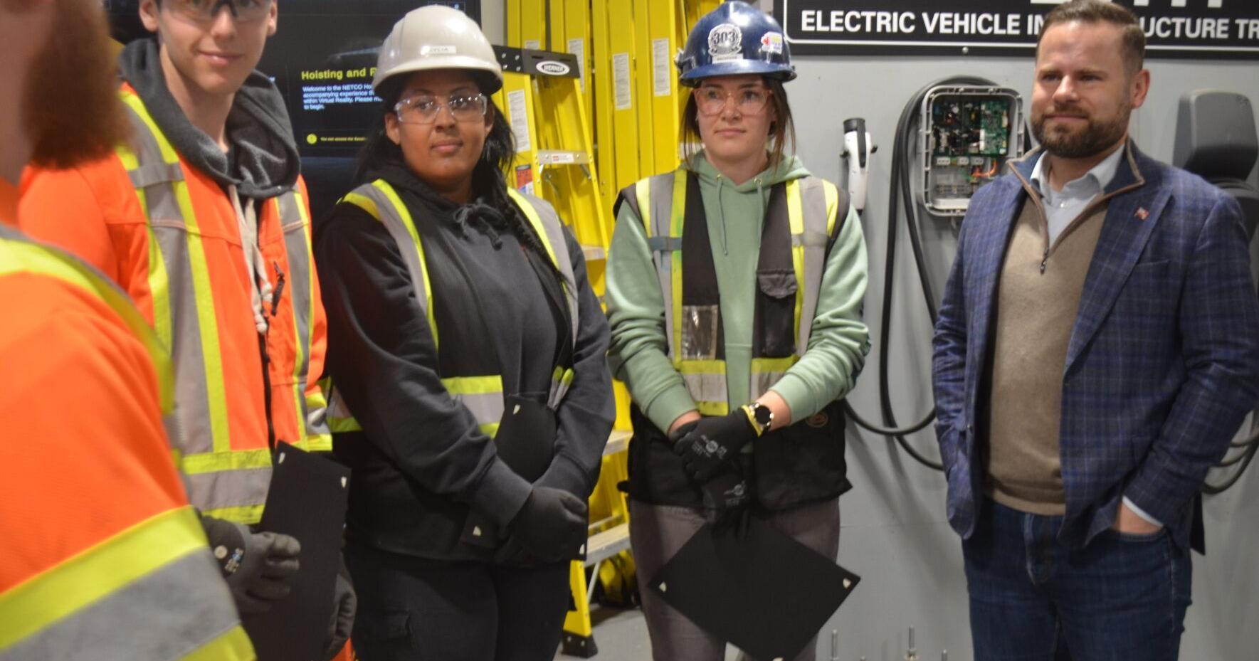 Ontario funds next generation of skilled workers in Niagara - Vimarsana News